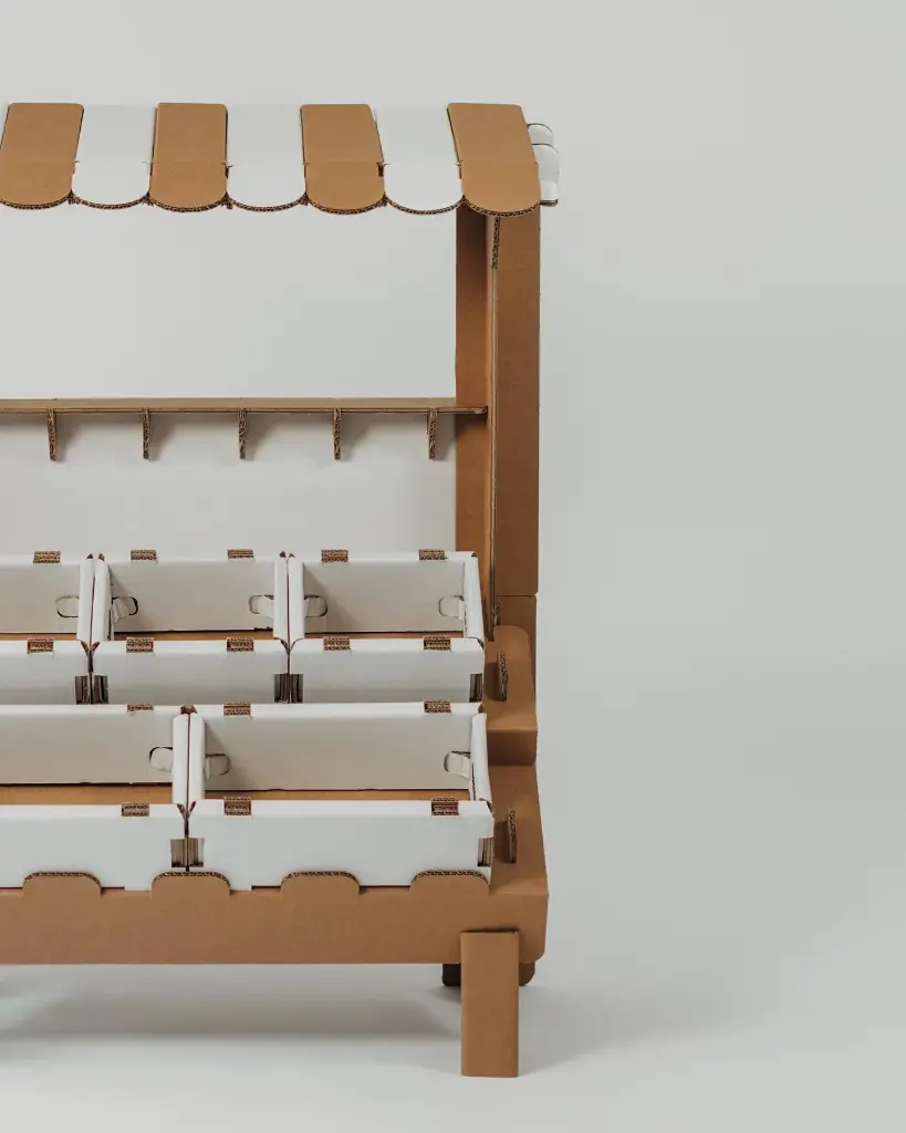 Marché « Hoot & Toot » a decorer.webp