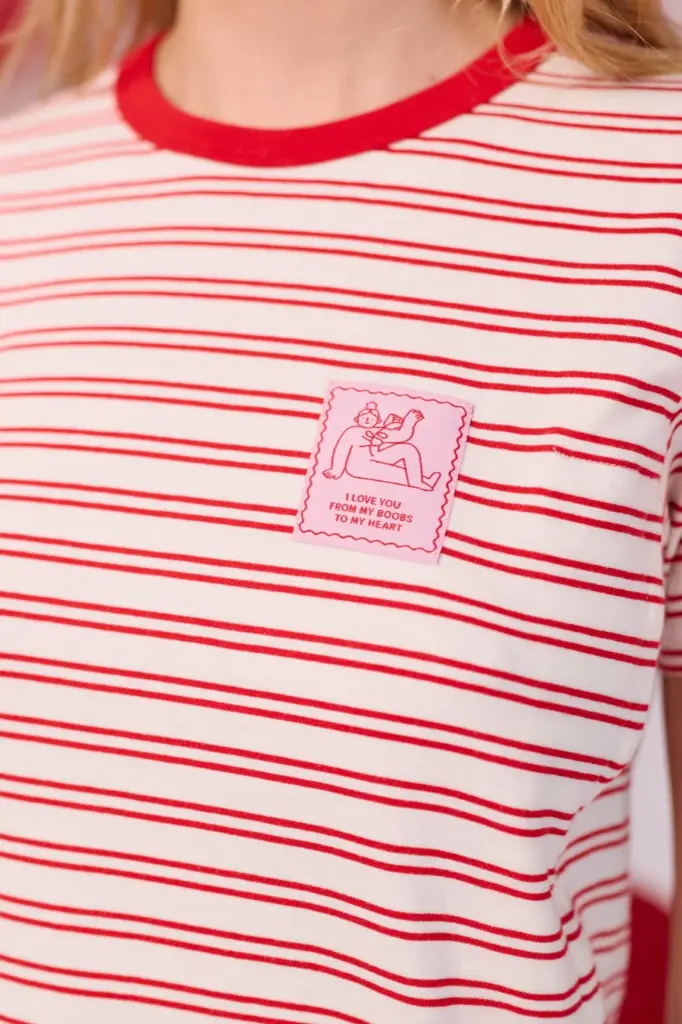 T-shirt_allaitant_mariniere_i_love_you_fevrier26_lait_me_love_you_rouge_blanc_Tajinebanane_3.webp