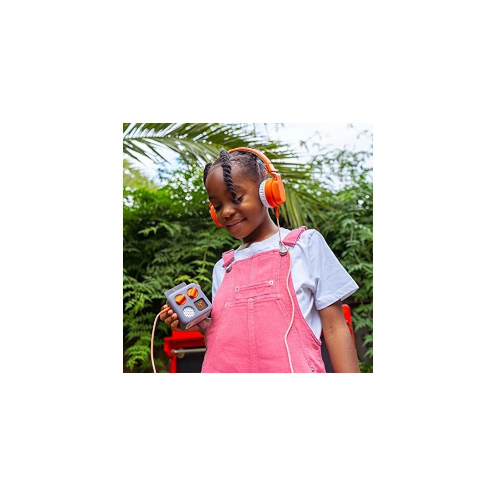 The Rainbow Fairies Collection by Daisy Meadows â 7 Kids Audio Cards for Use with Yoto Player & Mini All-in-1 Audio Player, Screen-Free Listening