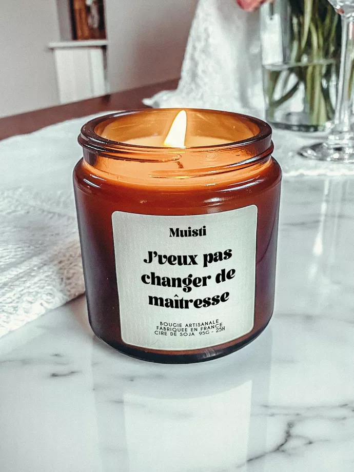 Bougie J'veux pas changer de maitresse 95 gr Mangue Coco
