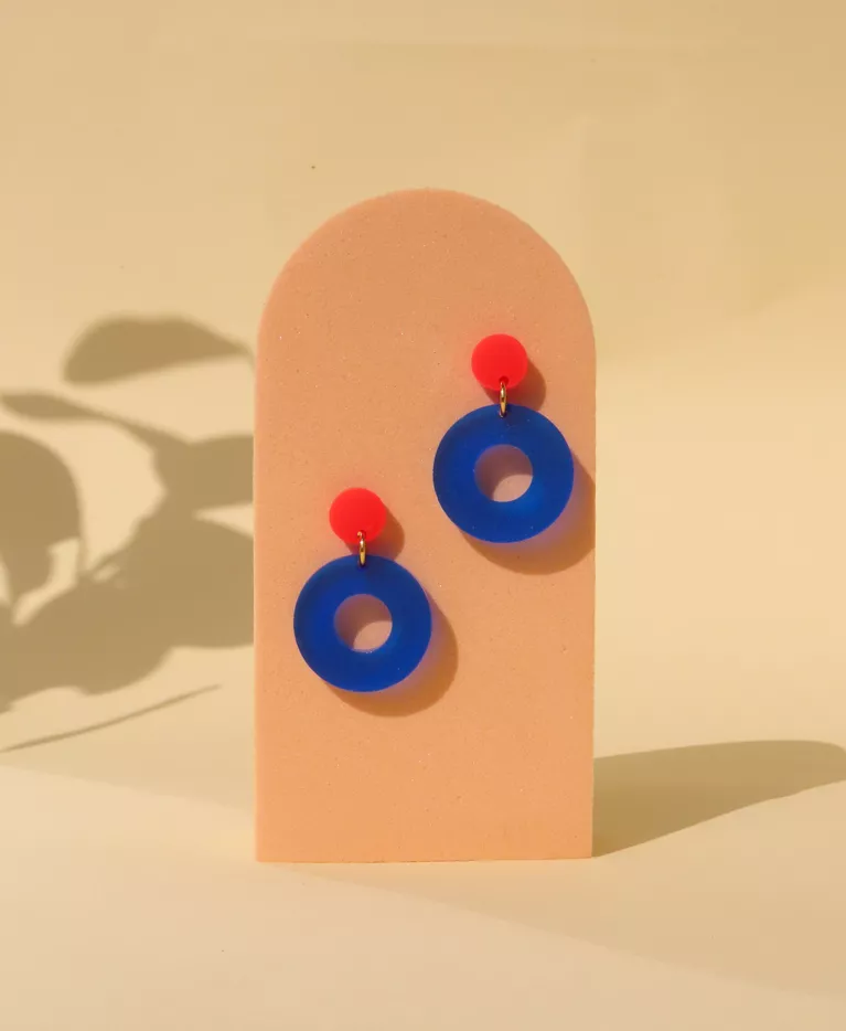 Boucles d'oreilles à tige Colorblock bleu/rouge