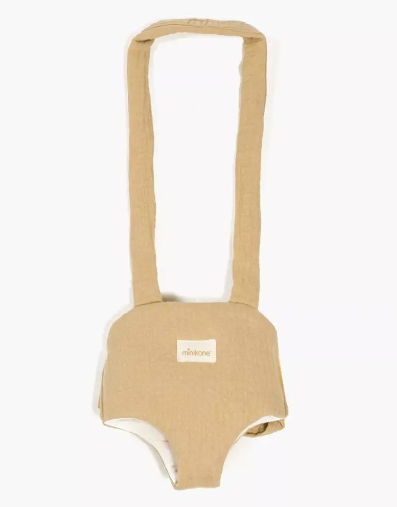 Porte poupée en gaze de coton latte Minikane