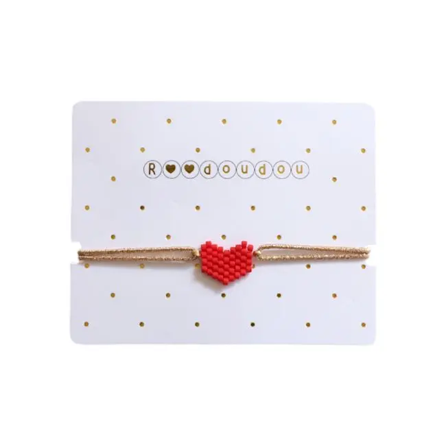 Bracelet en perles cœur rouge