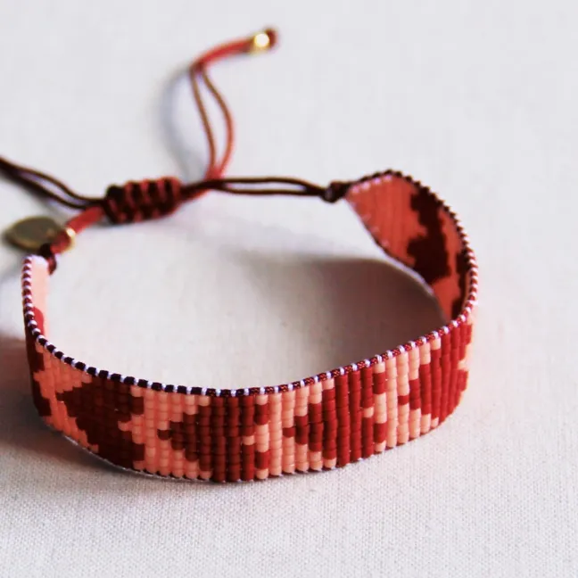 Weaving Bracelet with Hearts - burgundy/salmon - Bazou
