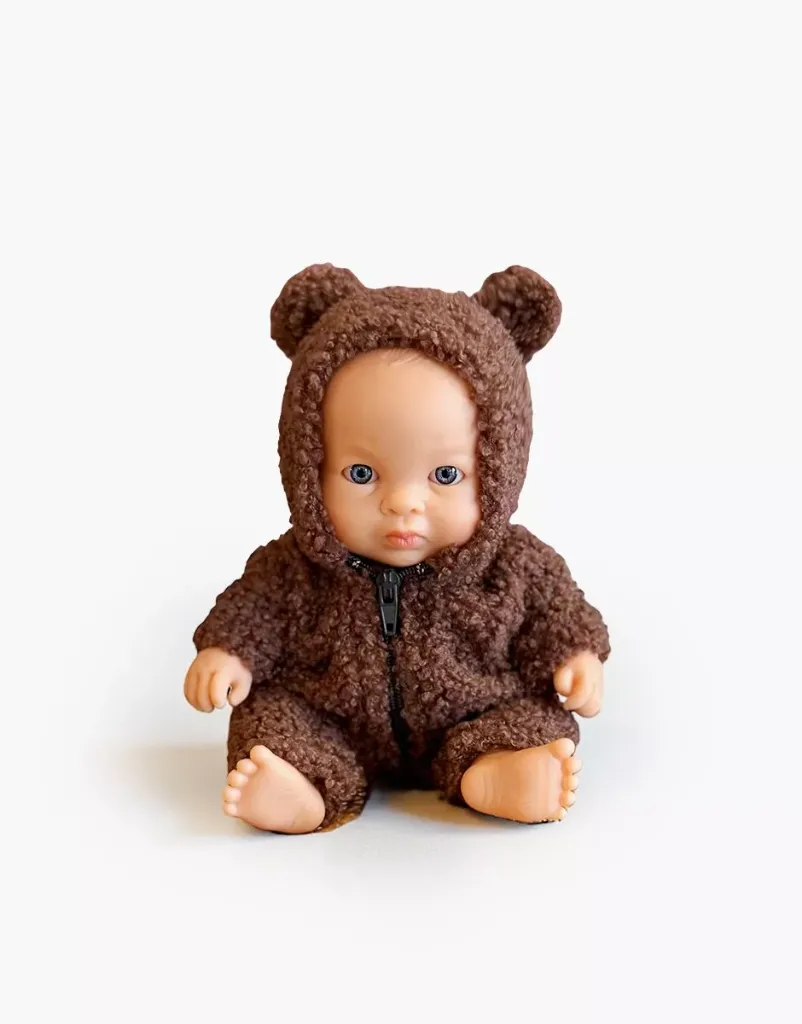 Poupée Jana  21 cm combinaison Winnie en bouclette marron Minikane