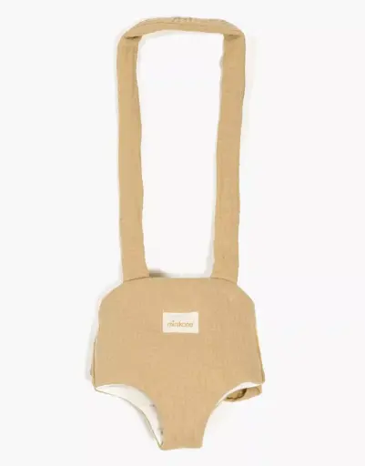 Porte poupée en gaze de coton latte Minikane